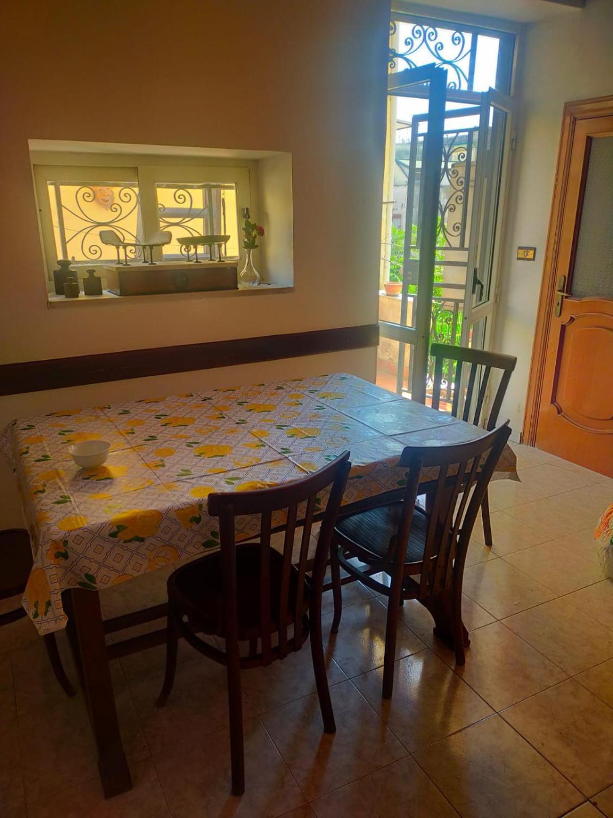 La Casa Di Nonna Teresa Bed & Breakfast เนเปิลส์ ภายนอก รูปภาพ