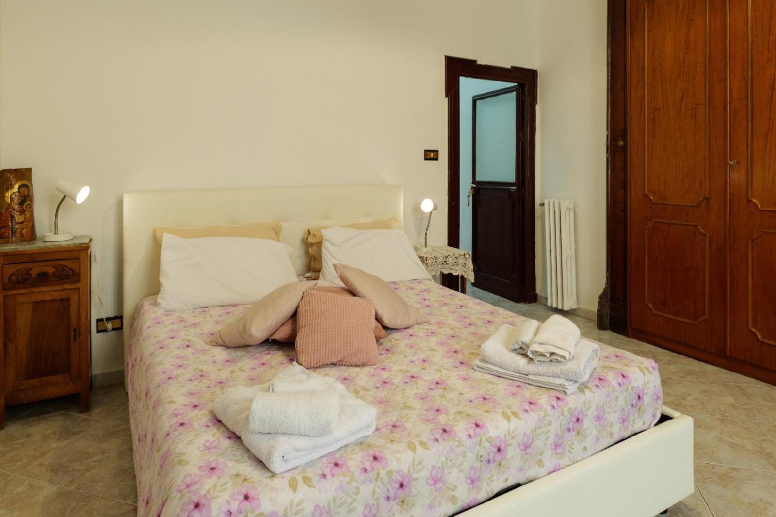 La Casa Di Nonna Teresa Bed & Breakfast เนเปิลส์ ภายนอก รูปภาพ