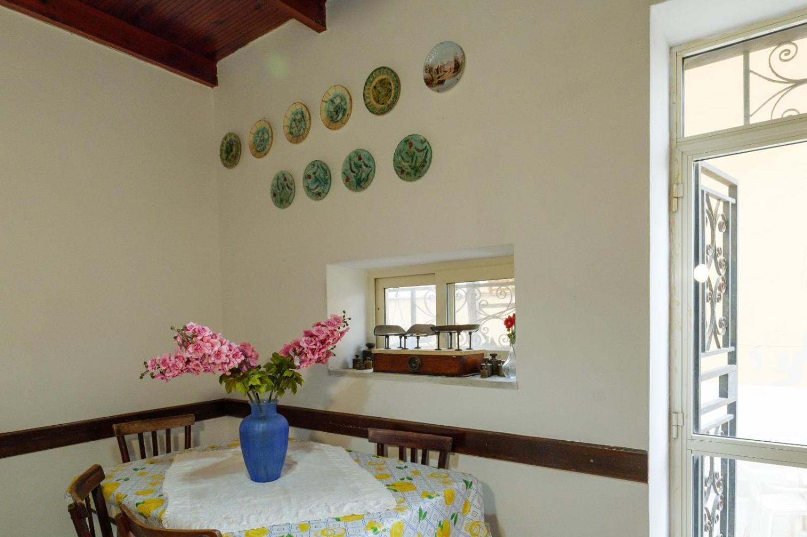 La Casa Di Nonna Teresa Bed & Breakfast เนเปิลส์ ภายนอก รูปภาพ