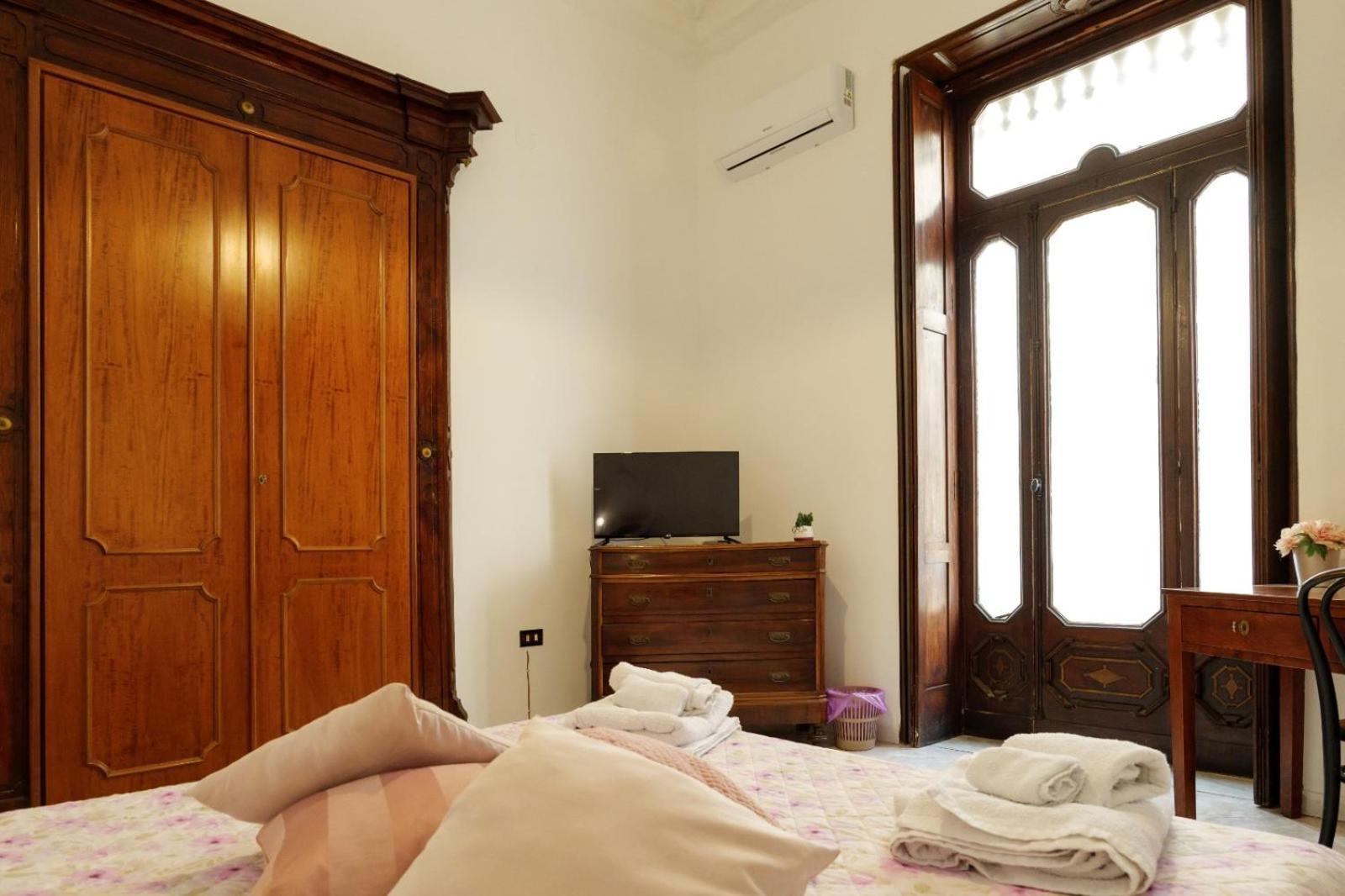 La Casa Di Nonna Teresa Bed & Breakfast เนเปิลส์ ภายนอก รูปภาพ