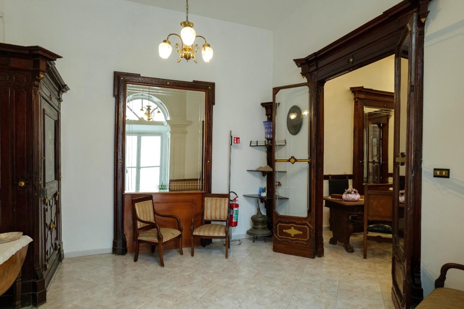 La Casa Di Nonna Teresa Bed & Breakfast เนเปิลส์ ภายนอก รูปภาพ