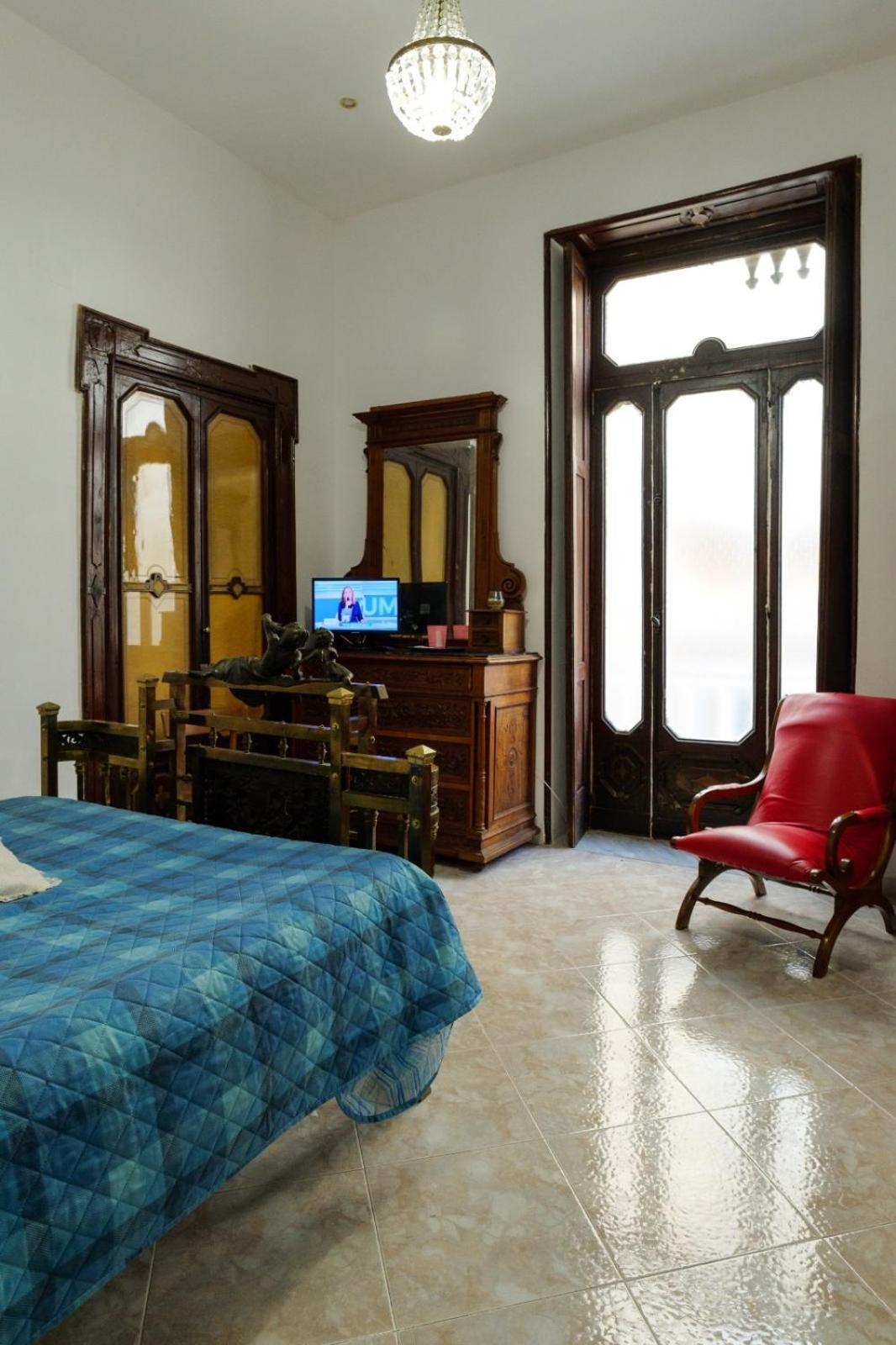 La Casa Di Nonna Teresa Bed & Breakfast เนเปิลส์ ภายนอก รูปภาพ